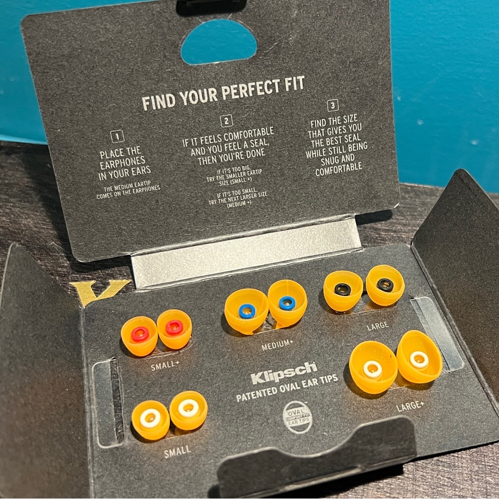 Klipsch Oval Ear Tips. Brand New. Never Used. Works on Klipsch Earbuds.